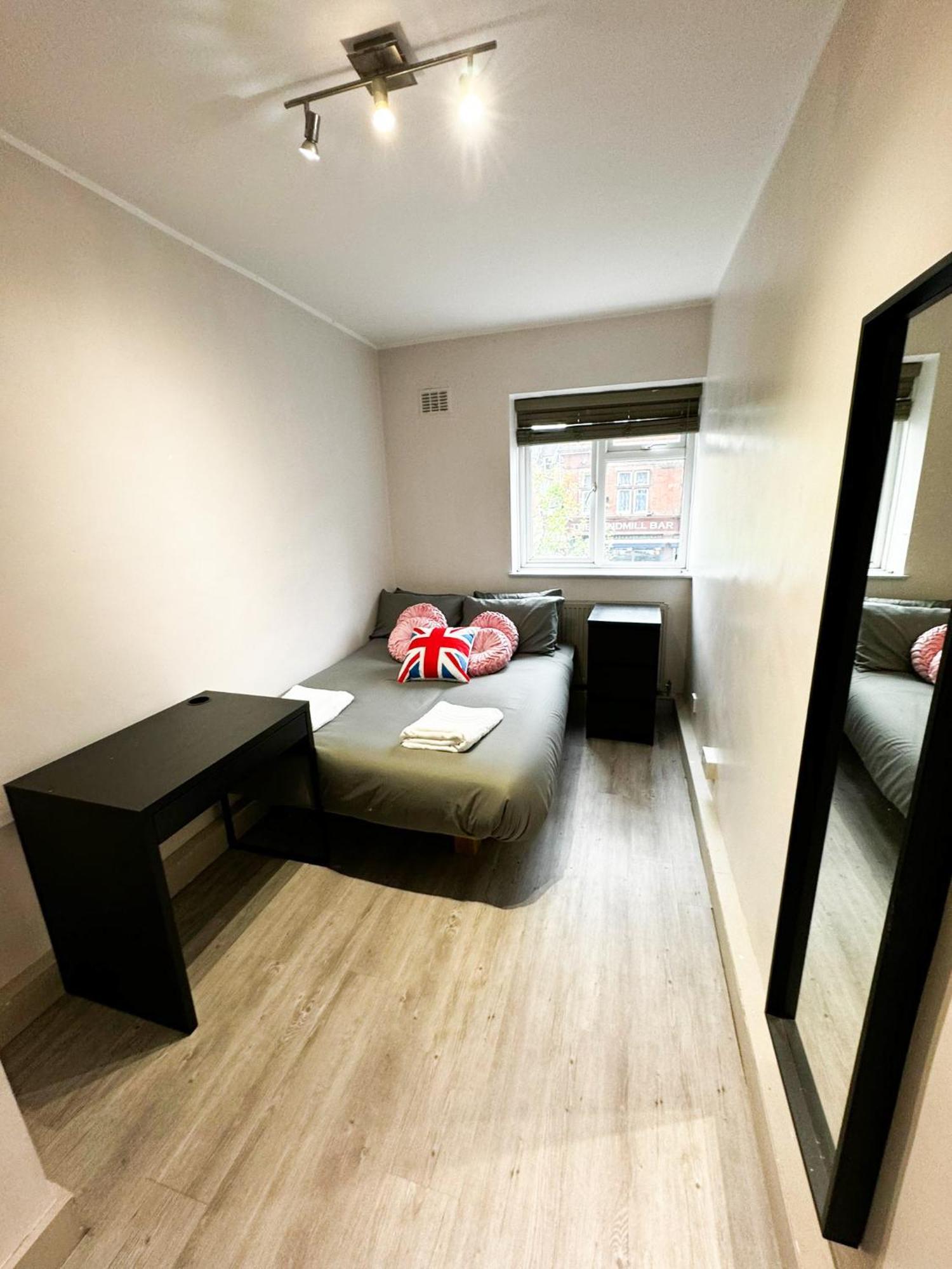 Cricklewood Apartment Londen Buitenkant foto