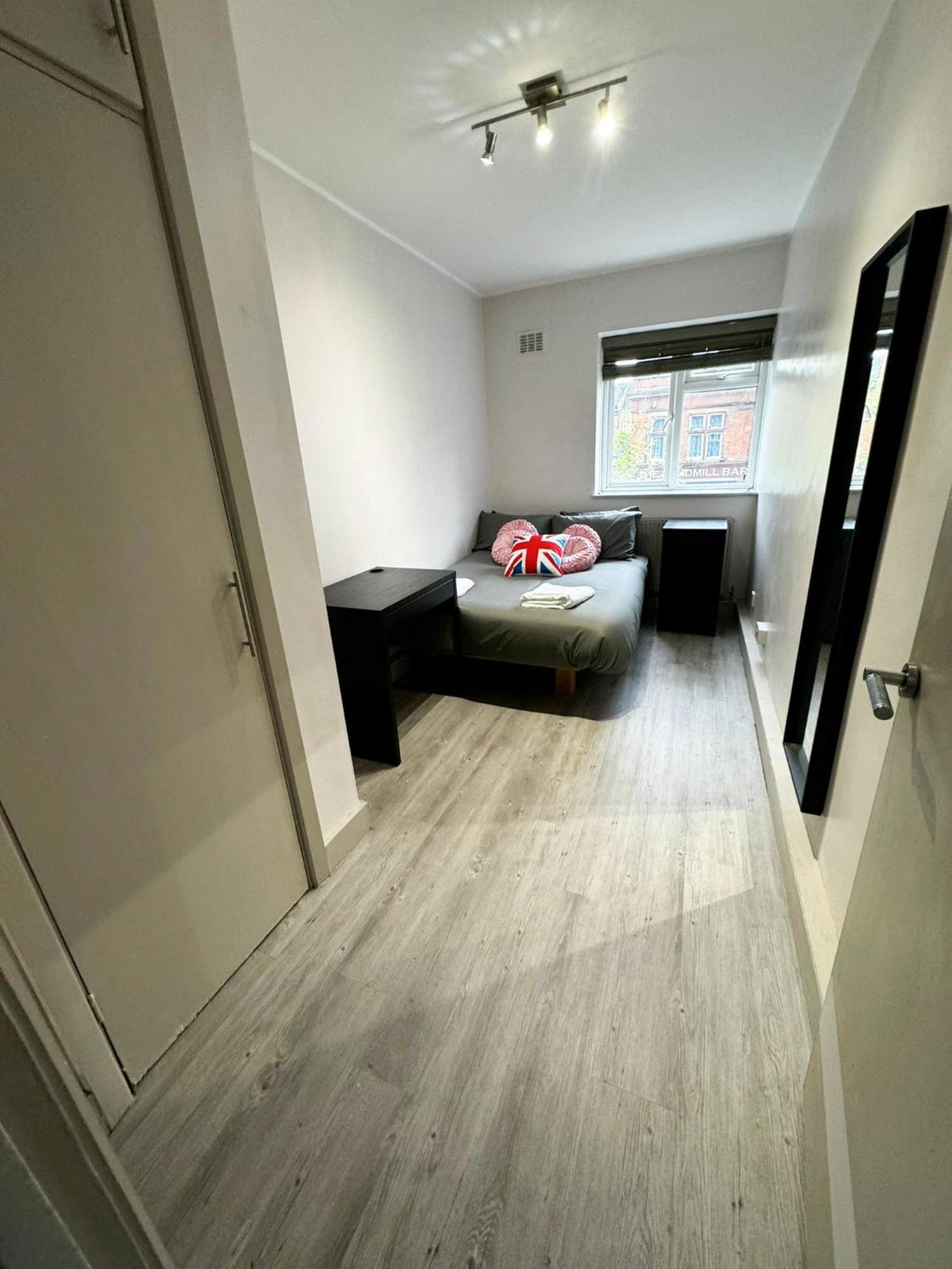 Cricklewood Apartment Londen Buitenkant foto